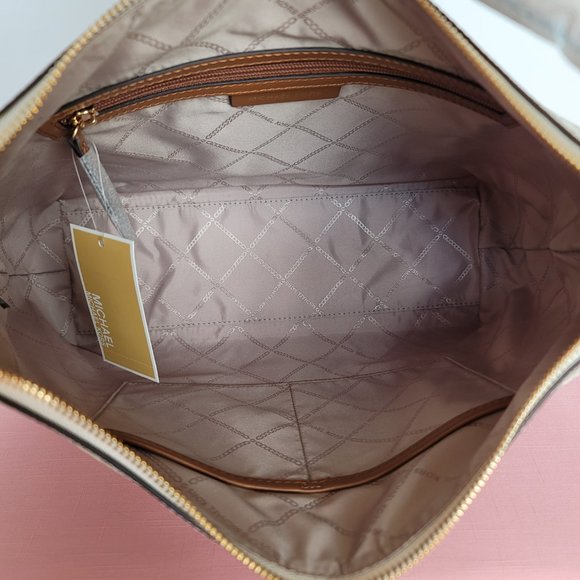 MICHAEL KORS Laney Hobo Signature Logo Shoulder Bag- Vanilla/Acorn Color⭐ - Picture 15 of 16